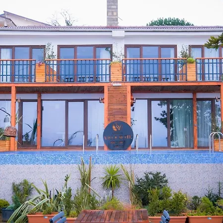 Sapanca Villa Suite 3*