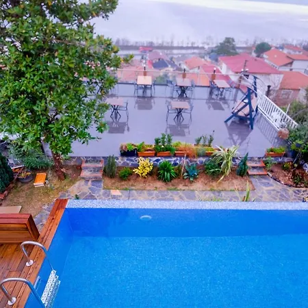 Sapanca Villa Suite Boutique Hotel