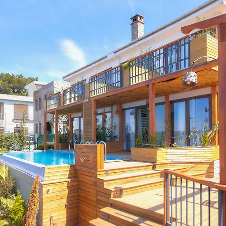 Hotel Sapanca Villa Suite 3*